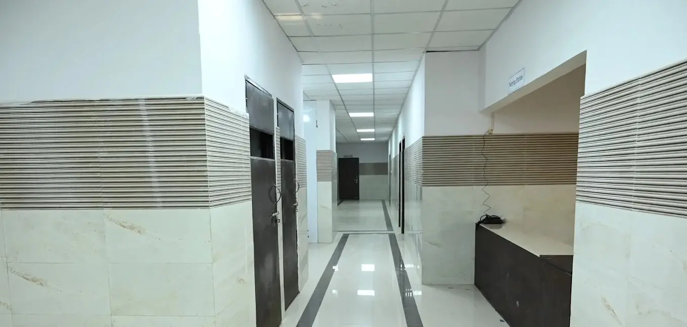 Queens Medicare hospital building in Dubagga, Lucknow